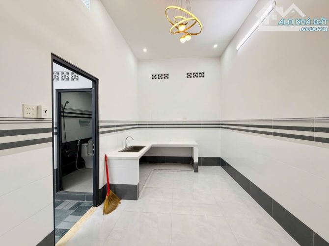 Cắt Lỗ Căn nhà mới tinh ngay BV Xuyên Á - Củ Chi, Sổ hồng riêng, 105m2, Giá 895 Triệu - 4