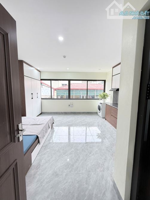 Cho Thuê CCMN Ngõ Hòa Bình 01 Hai Bà Trưng 30m2 Studio Cửa Sổ Thang Máy Giặt Riêng Full Đồ - 5