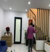 Cho thuê vp phố phạm văn đồng,cầu giấy,hà nội,dtsd 160m2,thông sàn,giá 38tr/tháng,mới đẹp