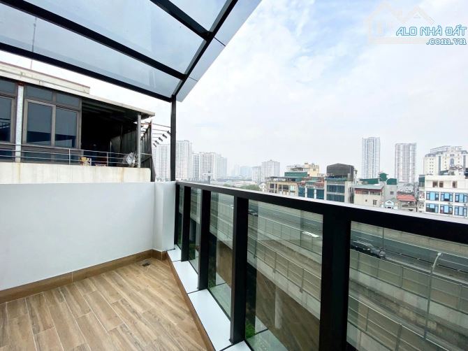 Vip mặt phố showroom văn phòng đẳng cấp Phạm Văn Đồng chưa tới 20 tỷ