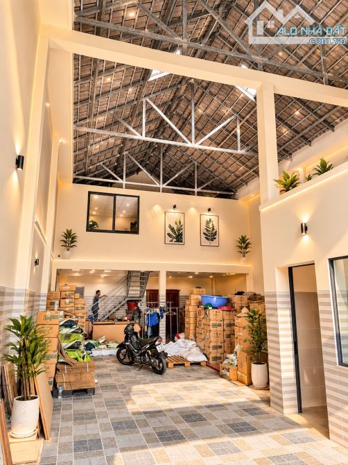 Bán nhà Tân Hiệp 4 Hóc Môn hẻm xe hơi 10m - 180m2 - Ngang 9m - 7.2 tỷ - 2