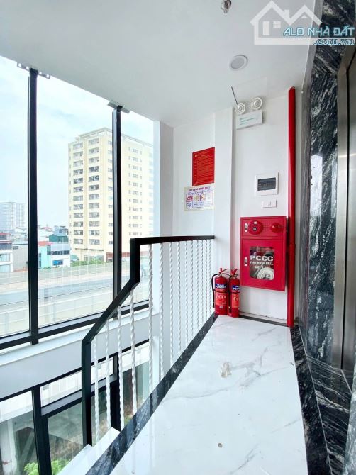 Vip mặt phố showroom văn phòng đẳng cấp Phạm Văn Đồng chưa tới 20 tỷ - 4