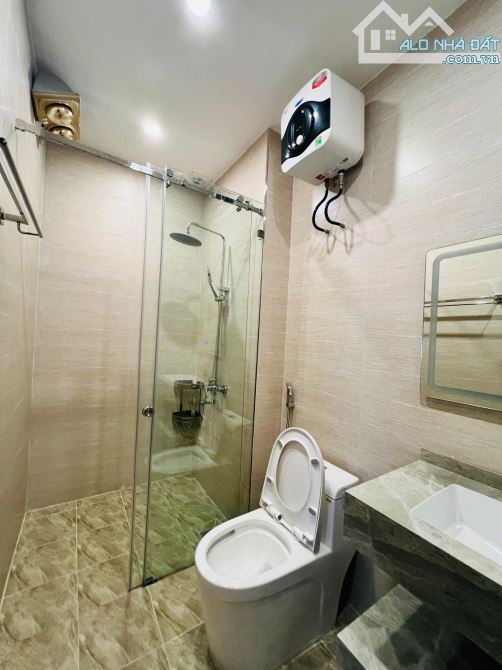 Bán nhà 3 ptầng cực đẹp Sở Dầu ngõ ô tô hơn 3 xxx tỷ - 11