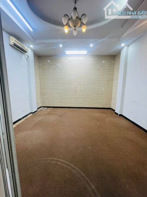 Nhà ngõ 60 phố Vũ Phạm Hàm - Diện tích 120m x 5 tầng, mặt tiền 5m - 35 triệu/tháng - 1