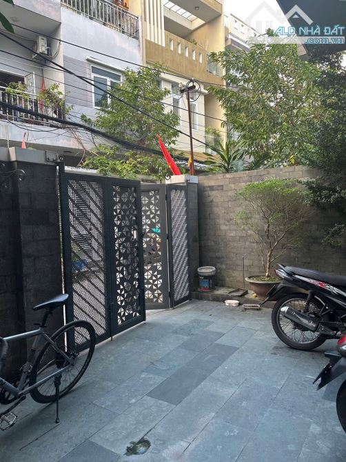 ⭐️ Bán nhà biệt thự sân vườn  đường Bình An 7 - Hoà Cường - Diện tích 122m2-  MT 8,1m. Giá - 1