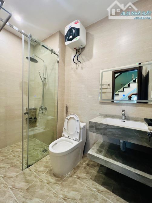 Bán nhà 3 ptầng cực đẹp Sở Dầu ngõ ô tô hơn 3 xxx tỷ - 12