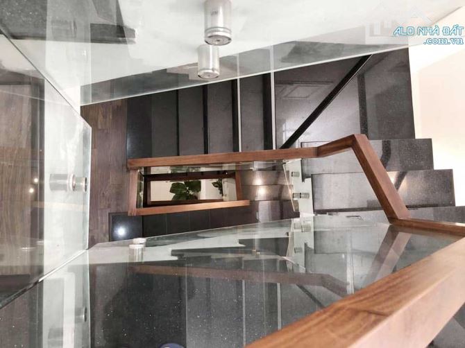 Nhà mới Dương Văn Bé, Hoàng Mai, thang máy, gần ôtô tránh, 55mx5t, 14.2 tỷ - 2
