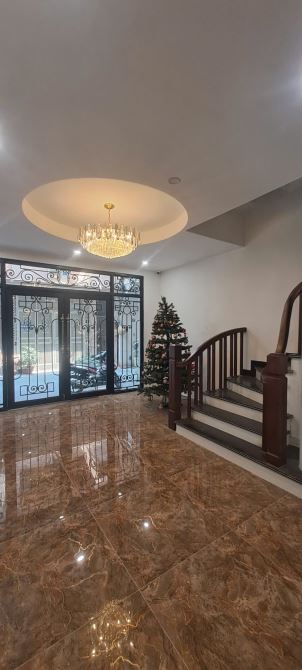 Tòa nhà phố Trần Hưng Đạo – diện tích 110m², xây 7 tầng bề thế - 2