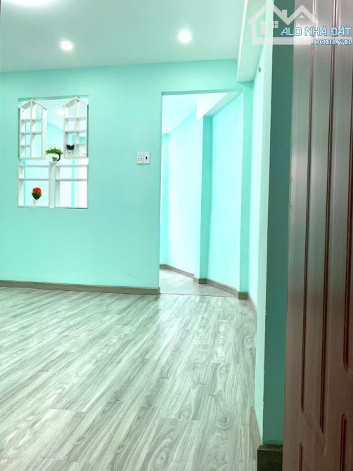 CHO THUÊ NNC - CMT8 - 48M2 + 3 TẦNG BTCT +3PN2WC - CHỈ 15TR/ THÁNG - 4