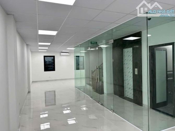 Thật 100%! Bán tòa văn phòng 10 tầng khu đấu giá Yên Xá dtich 130m2 MT6.3m giá 42 tỷ - 4