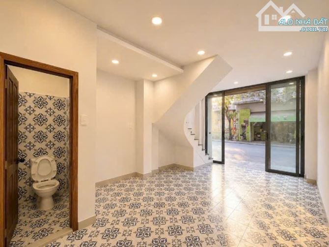 MẶT TIỀN HUỲNH VĂN BÁNH – PHÚ NHUẬN- 8 PHÒNG – NHÀ MỚI – CHỈ 11.4 TỶ - 5