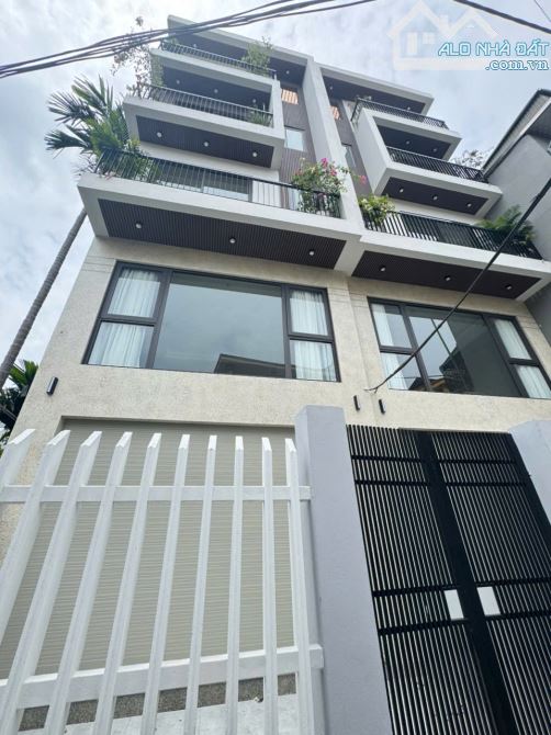 BÁN NHÀ NGỌC THỤY LONG BIÊN - HIẾ.M DT 66M x 5 TẦNG , THANG MÁY , FULL NỘI THẤT , VÀO Ở NG