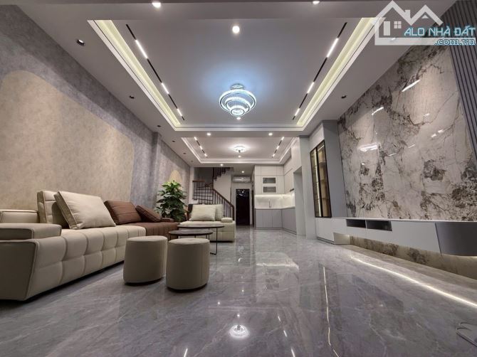BÁN NHÀ NGỌC THỤY LONG BIÊN - HIẾ.M DT 66M x 5 TẦNG , THANG MÁY , FULL NỘI THẤT , VÀO Ở NG - 1