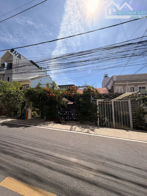 CHỈ 8,8 TỶ - 134m2 - MẶT TIỀN đường Thi Sách ngay trung tâm Đà Lạt - 1