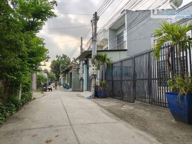 Bán nhanh giá tốt chỉ 2 tỷ 500 đất Bình Nhâm 245m2, đường ô tô gần trường học, chợ - 2