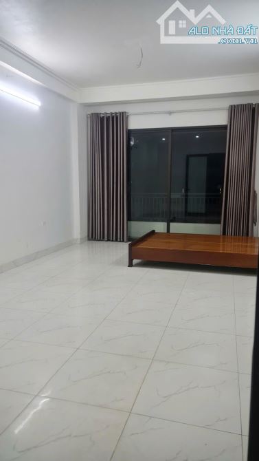 Cho thuê nhà Phân lô 5 tầng THANG MÁY tại TU HOÀNG, Nhổn. 25 triệu/tháng. Phù hợp làm VP - 4
