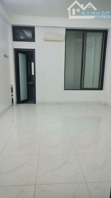 Cho thuê nhà Phân lô 5 tầng THANG MÁY tại TU HOÀNG, Nhổn. 25 triệu/tháng. Phù hợp làm VP - 5