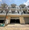 bán nhà 3 tầng sổ hoàn công ngay khu công nghiệp nam tân uyên