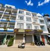 KHÁCH SẠN MẶT TIỀN PHAN NHƯ THẠCH NGANG 8M-5 TẦNG 18 PHÒNG CÓ THANG MÁY CÁCH CHỢ ĐÊM 350M