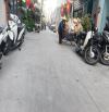 Hẻm 6m. Hai Bà Trưng. Quận 3. DT: 4,7 x 17m. Vuông vức. CN 70m. Giá 13,2 tỷ TL