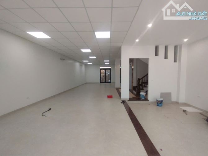 Cho thuê nhà KĐT Geleximco Lê Trọng, Dương Nội. DT 200m, 4 tầng, thông sàn có thang máy. G - 1