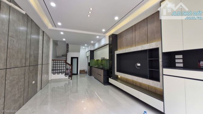 Bán nhà 5 tầng mới Kim Âu, Đặng Xá, 40m2, ngõ 2.5m ô tô gần 5.75 tỷ - 1