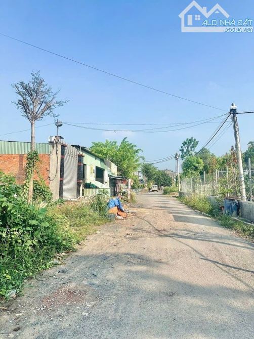 Bán đất Mt sông vàm Thuật DT193m²(5,5*30) đường THẠNH LỘC 43 phường An Phú Đông Quận 12, - 2