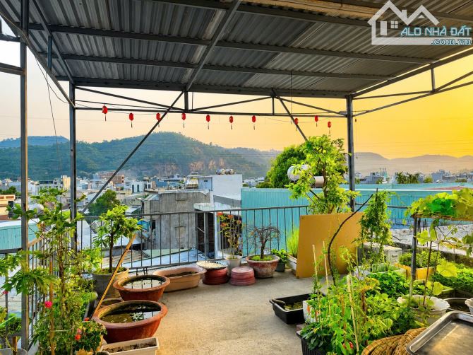 💥 BÁN NHÀ KIỆT OTO gần CHỢ HOÀ MỸ & BẾN XE – 60M2 x 2 TẦNG - CHỈ HƠN 3 TỶ - 3