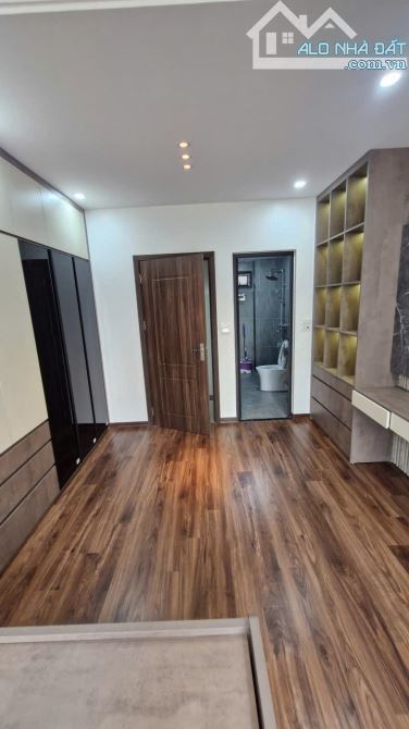Bán nhà 5 tầng mới Kim Âu, Đặng Xá, 40m2, ngõ 2.5m ô tô gần 5.75 tỷ - 4