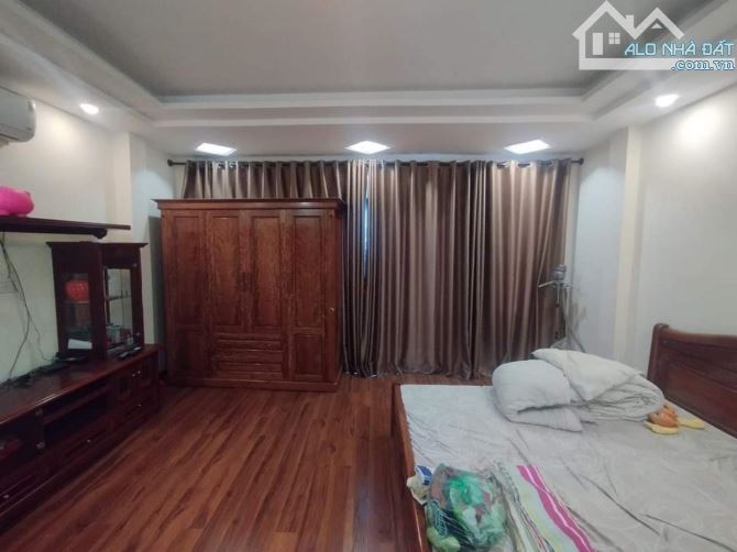 BÁN NHÀ PHỐ TRẦN THÁI TÔNG DT56m2*7TẦNG THANG MÁY ĐƯỜNG OTO TRÁNH DỪNG ĐỖ VỈA HÈ ĐÁ BÓNG. - 5