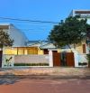 BÁN BIỆT THỰ SÂN VƯỜN 204m2 ĐẤT - NGANG 10m - ĐỐI DIỆN CÔNG VIÊN - TT HOÀ XUÂN