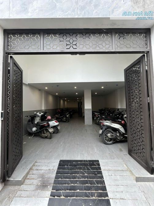 Bán nhà Trâu Quỳ Gia Lâm Hà Nội : 110m2 x 6 ,5 tầng x 18,1 tỷ