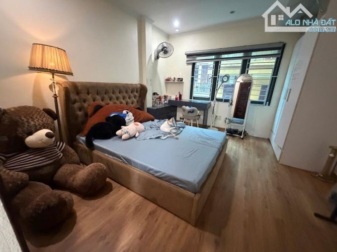 Nhà phân lô VIP, oto đỗ cửa. 5 tầng thiết kế hiện đại. Gần chợ, trường học, đi lại tiện - 1