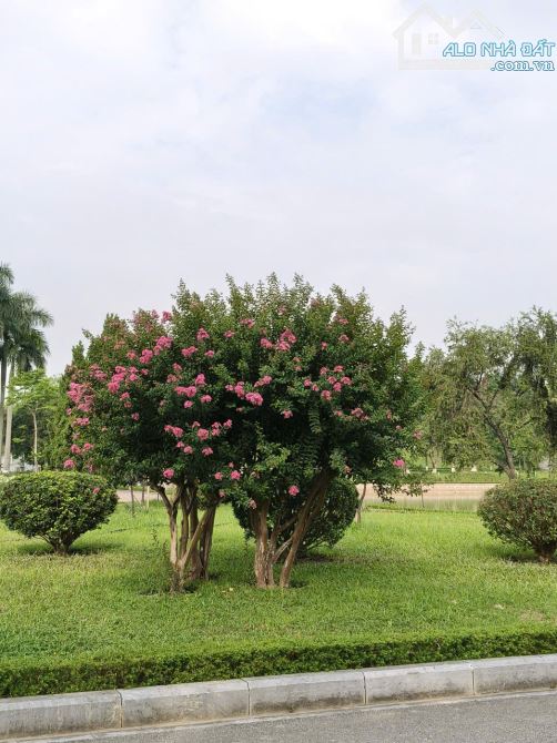 Bán căn hộ chung cư 75m2 tòa nhà view hồ và công viên Hòa Bình sinh thái cây xanh 7.28 tỷ - 1