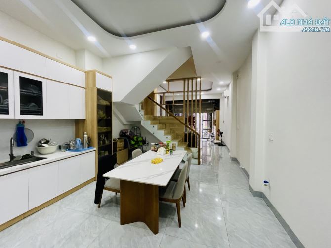BÁN NHÀ TRƯỜNG THỌ - ĐI ĐÂU CŨNG TIỆN - 79M2 (4.5x17.5) - 4 TẦNG MỚI CỨNG - GIÁ 8.6 Tỷ - 1