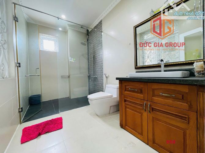 Cho thuê biệt thự 1 trệt 2 lầu 288m2 trong KDC D2D giá chỉ 35tr/tháng 5