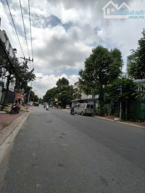 Cho thuê nhà mặt tiền Lê Bôi, Phường 7, Quận 8 4.5x19m 4 tấm 4 phòng kinh doanh đa ngành - 2