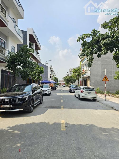 Bán đất kế công viên 4.5x15m, đường D1 KDC Lê Phong Bình Chuẩn 2 p. Bình Chuẩn - 2