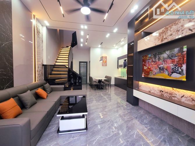NHÀ ĐẸP 2 TẦNG HOÀNG VĂN THÁI - ĐÀ NẴNG - 3