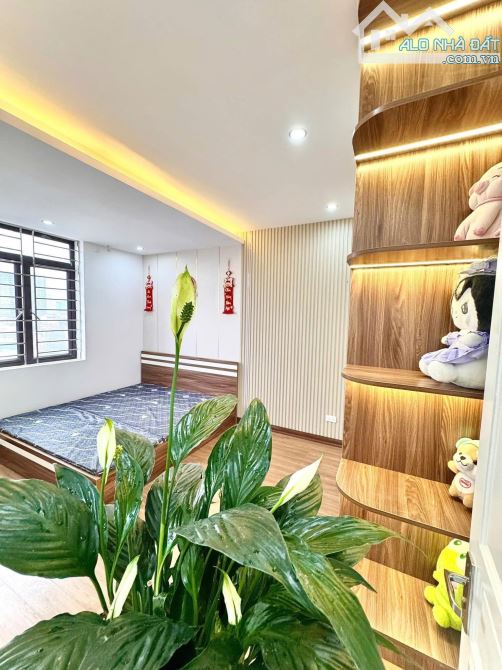 Chung cư Vũ Phạm Hàm- 5.3 tỷ- Nhà mới -2N1K Full đồ - 4