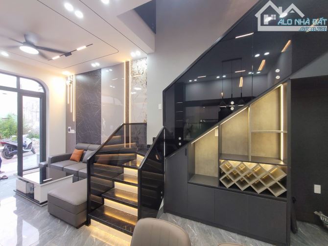 NHÀ ĐẸP 2 TẦNG HOÀNG VĂN THÁI - ĐÀ NẴNG - 4