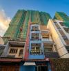 Quận 1, Không Thiếu Nhà Đẹp Nhưng Nhà Vừa Đẹp Vừa Hái Ra Tiền Thì Không Nhiều.