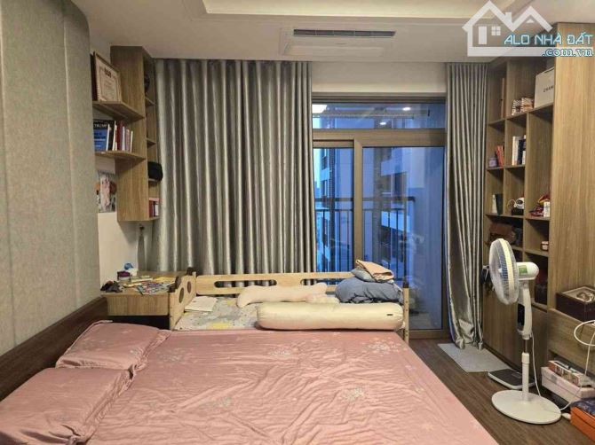 CĂN HỘ CAO CẤP STARLAKE CHO NGƯỜI SÀNH SỎI - NỘI THẤT TẶNG LẠI - ĐẲNG CẤP DÀI LÂU