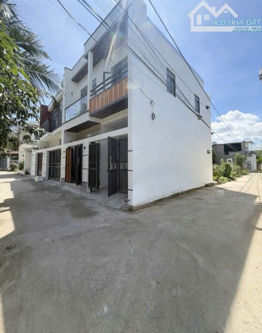 Bán nhà Diên Lạc 2 tầng mới xây hẻm thông đường Tư Văn sát bên Tỉnh Lộ 2