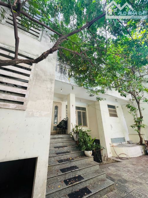 cụm tài sản nhà phố  quy mô lớn trung tâm quận 10 - 440m² đất