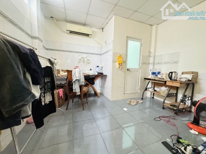 TIỆN KINH DOANH-BÁN NHÀ MẶT TIỀN CHỢ TRẦN HỮU TRANG- PHÚ NHUẬN- 44M2-4.XT