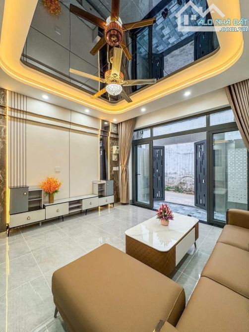 NHÀ 1 TRỆT 1 LÂU GÓC 2 MẶT TIỀN .TRỤC CHÍNH HẺM 386 Đ.TRẦN NAM PHÚ - FULL NỘI THẤT CAO CÂP - 10