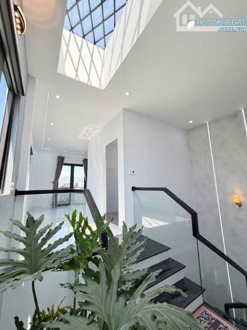 Nhà Tô Hiệu phong cách tân cổ điển khang trang - 14