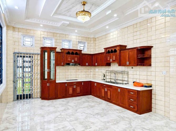 🌱 NHÀ 2 LẦU SÂN THƯỢNG ĐƯỜNG B12 KDC HƯNG PHÚ - P. HƯNG PHÚ - TP. CẦN THƠ - GIÁ 5,8 TỶ - 2
