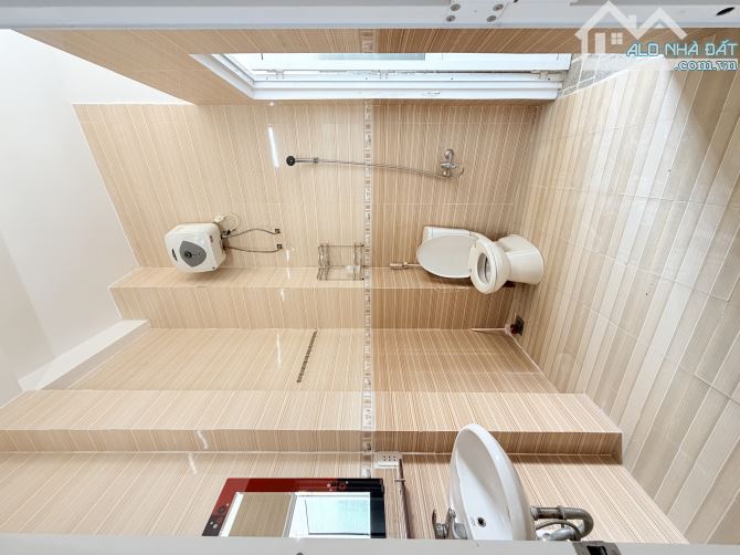 NGUYỄN MỘNG TUÂN - NHÀ 2 TẦNG 2 MÊ - 58M2 - Ô TÔ THÔNG - GẦN BẾN XE - 2